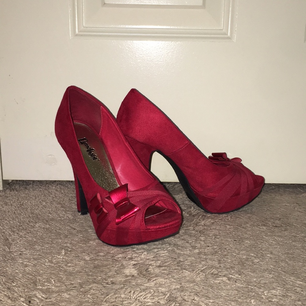 Red LineLight heals